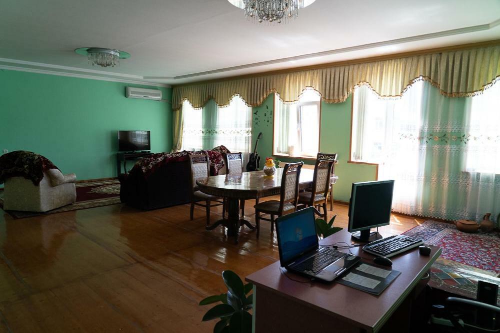 Khurma Hostel Gence Dış mekan fotoğraf